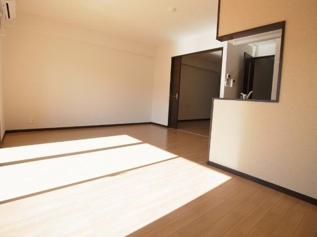 �y���ԁE���r���O�z�@