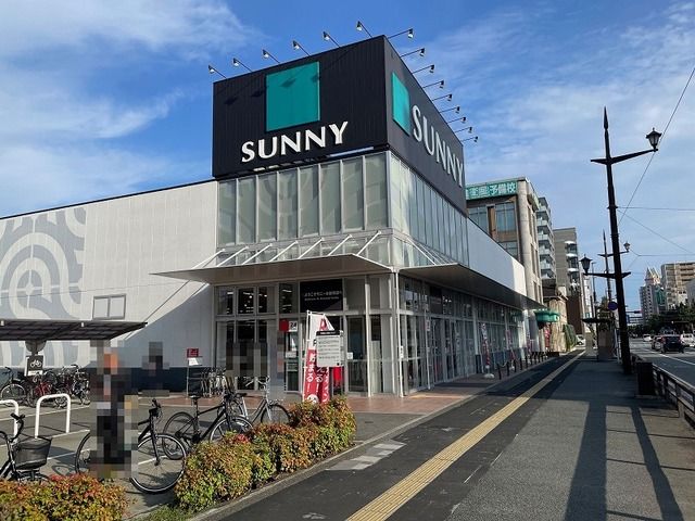 �y���̑��z�@�T�j�[���O���X�܂�300m