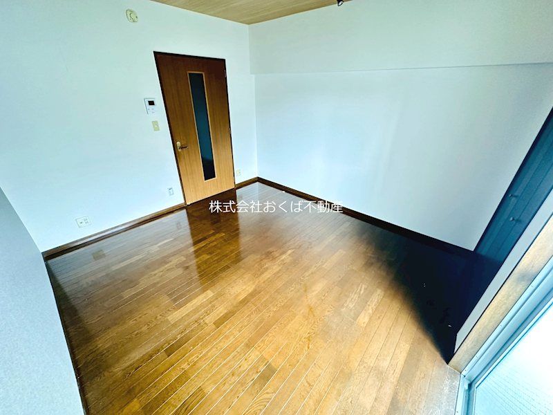 �y�Q���z�@