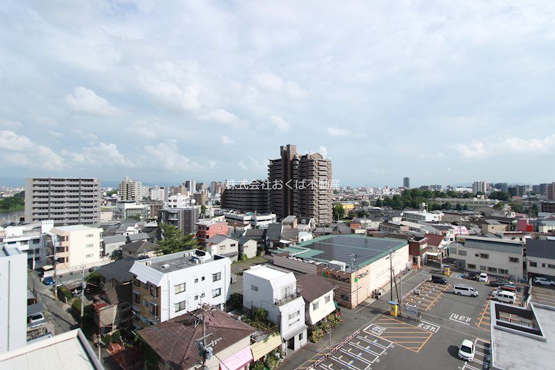 �y���]�z�@