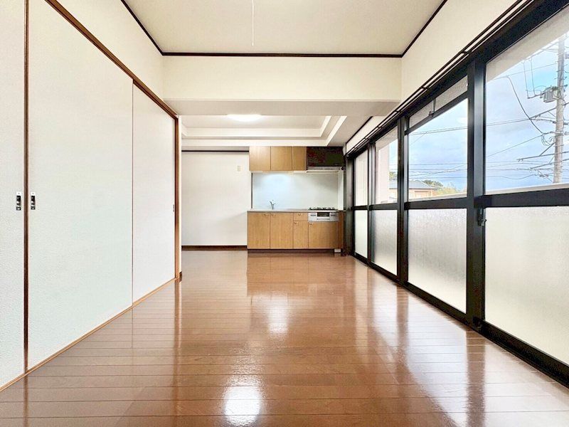 �y���ԁE���r���O�z�@