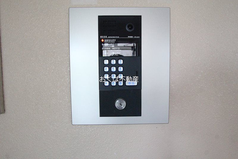 �y�Z�L�����e�B�z�@�I�[�g���b�N