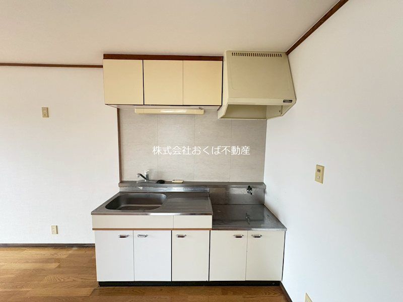 �y�L�b�`���z�@