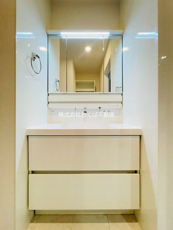 �y���ʏ��z�@