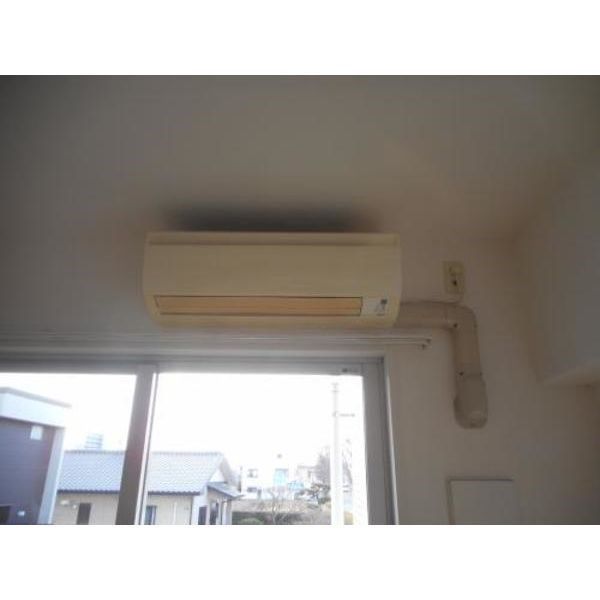 �y���̑��ݔ��z�@�G�A�R��