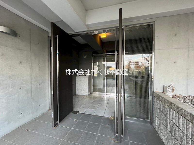 �y�G���g�����X�z�@