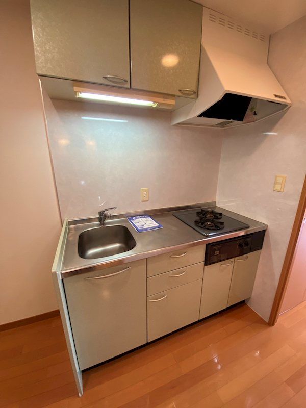 �y�L�b�`���z�@