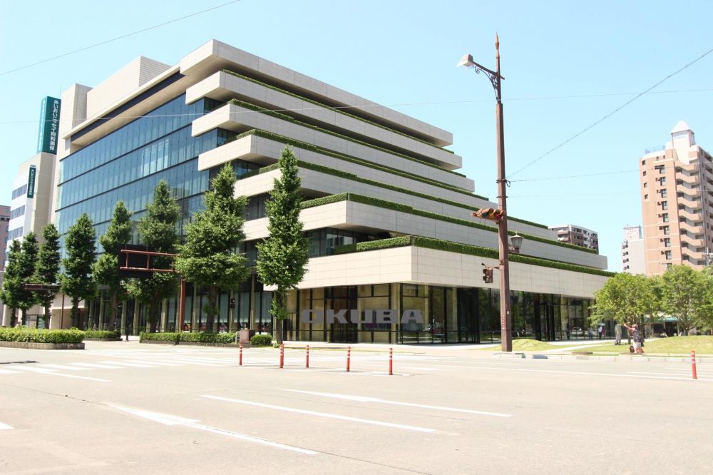 �y���Ӂz�@����s �{�X�c�ƕ� 379m