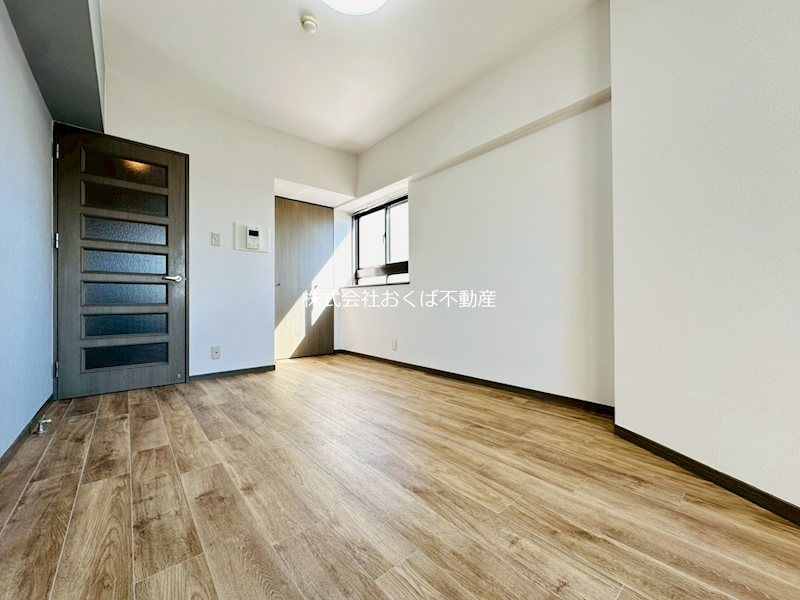 �y���ԁE���r���O�z�@