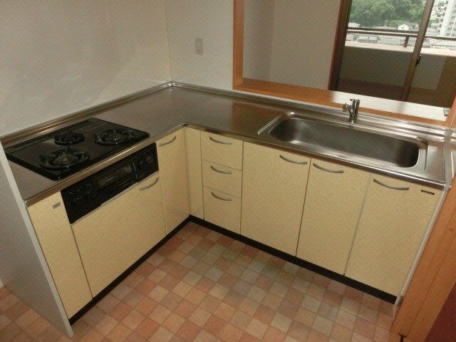 �y�L�b�`���z�@