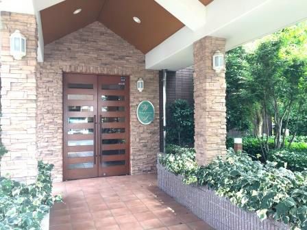 �y�G���g�����X�z�@