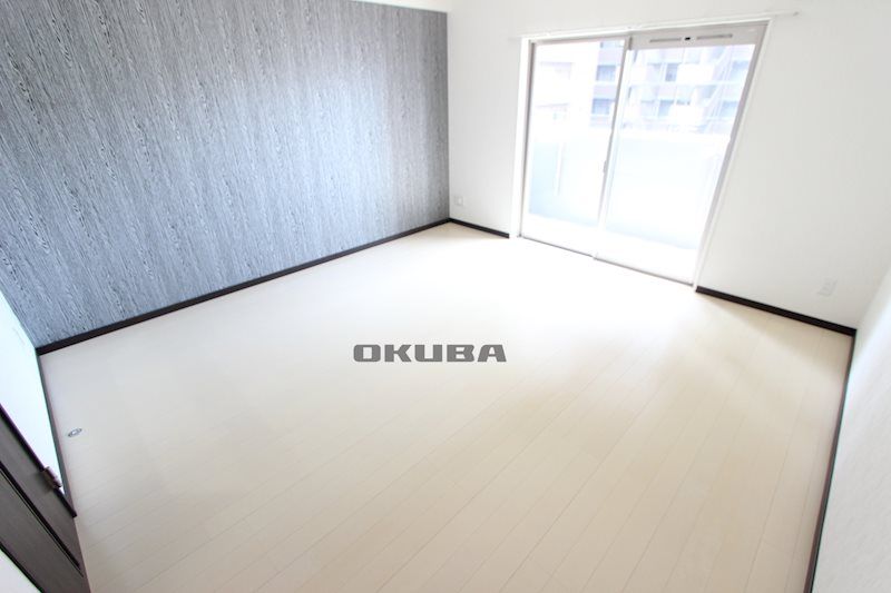 �y���ԁE���r���O�z�@