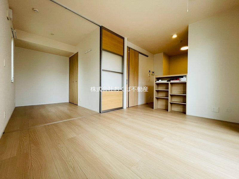 �y���ԁE���r���O�z�@