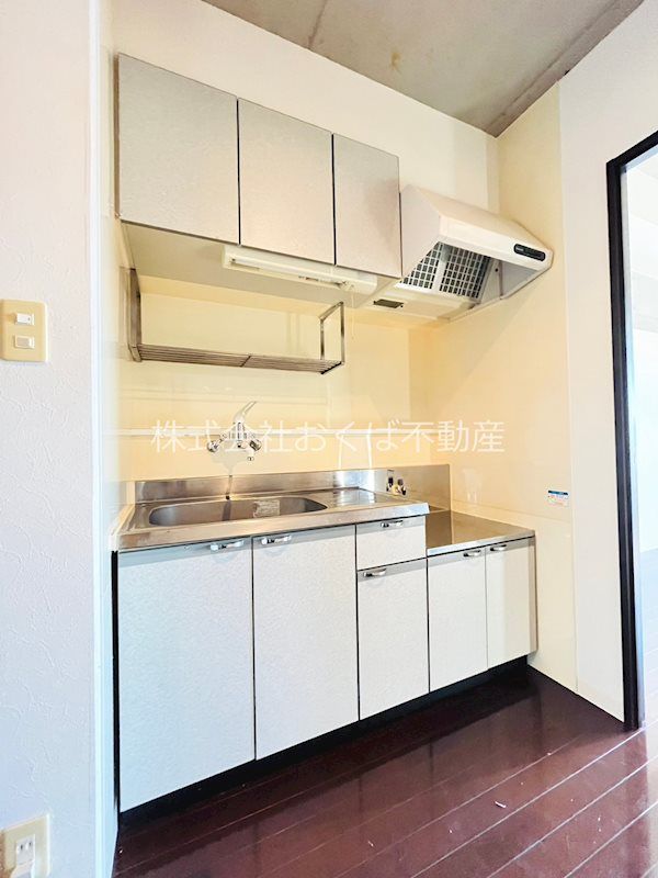 �y�L�b�`���z�@