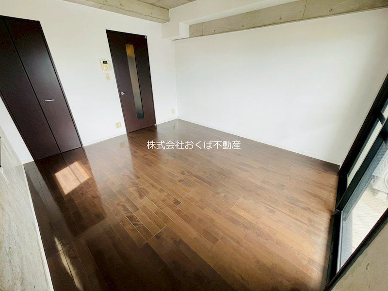 �y���ԁE���r���O�z�@