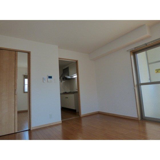 �y���ԁE���r���O�z�@