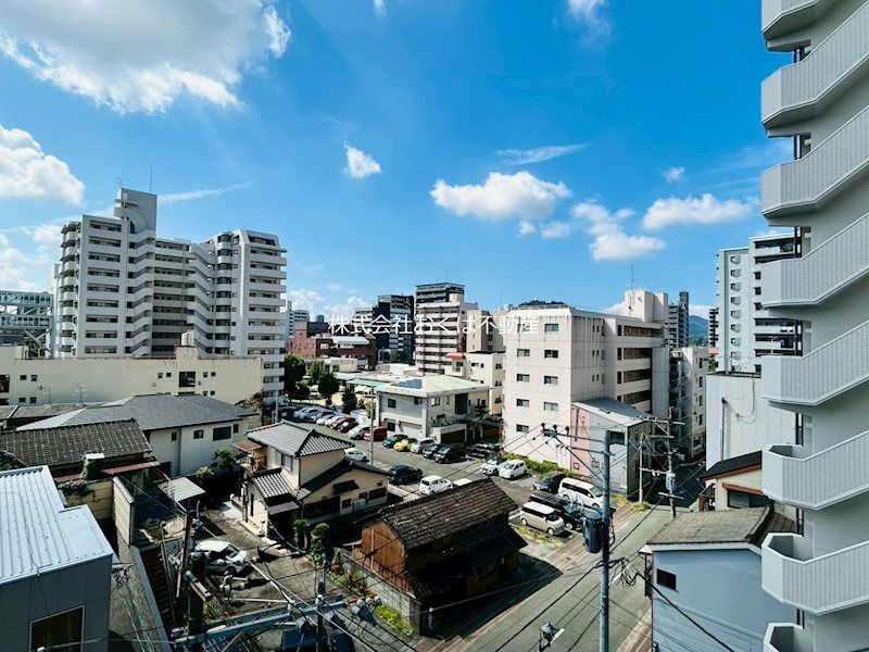 �y���]�z�@