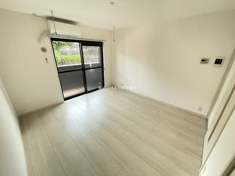 �y���ԁE���r���O�z�@