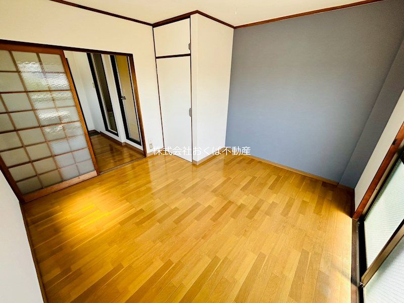 �y���ԁE���r���O�z�@