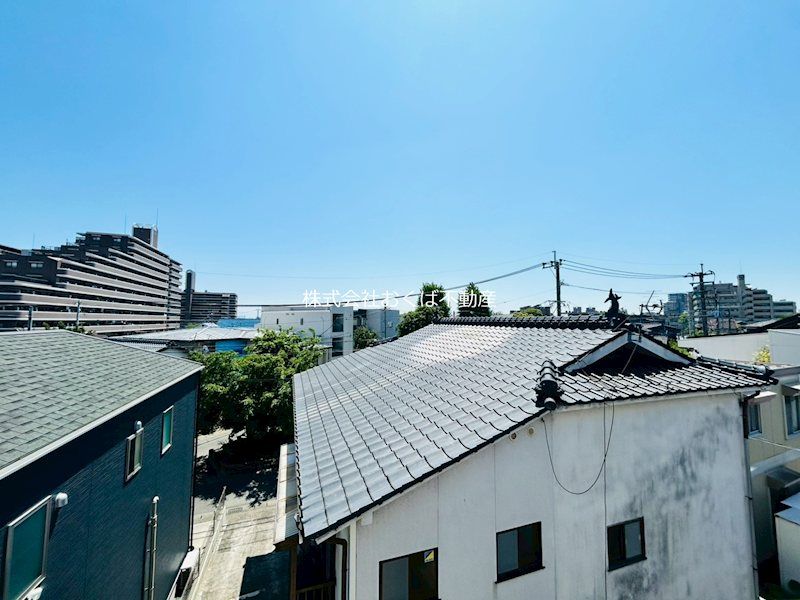 �y���]�z�@