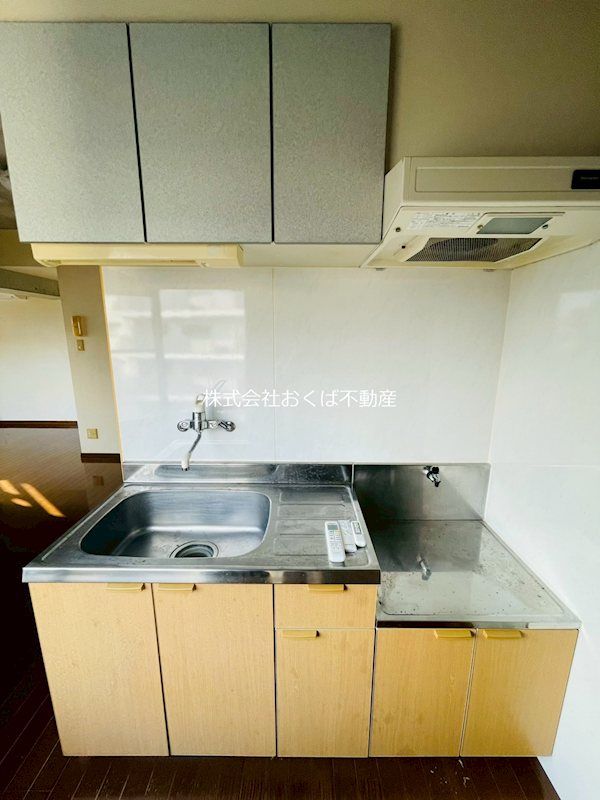 �y�L�b�`���z�@