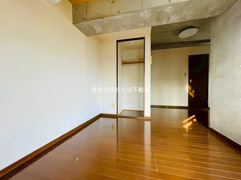 �y���ԁE���r���O�z�@