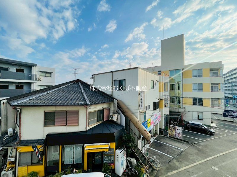 �y���]�z�@