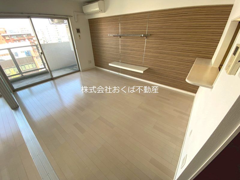 �y���ԁE���r���O�z�@