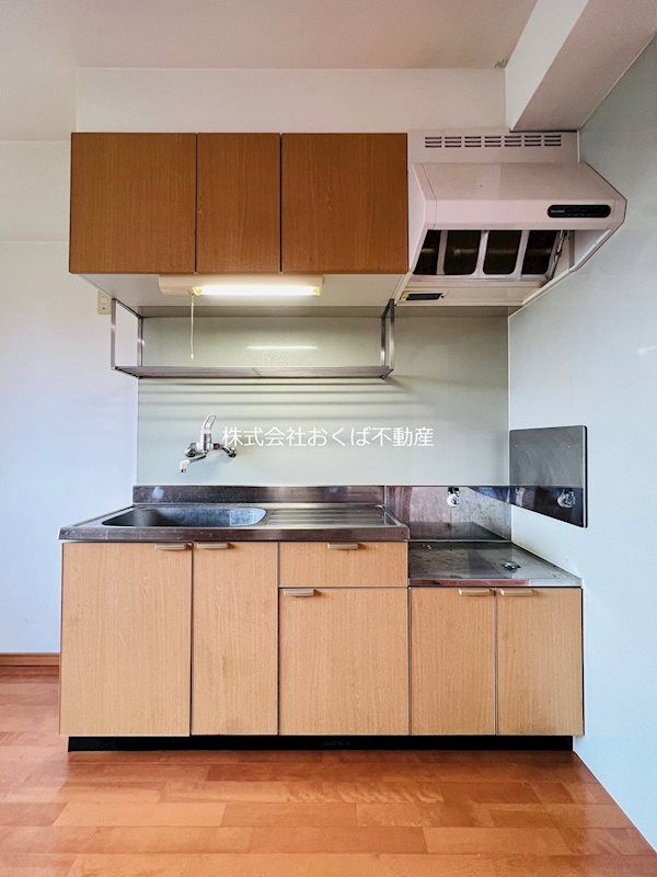 �y�L�b�`���z�@