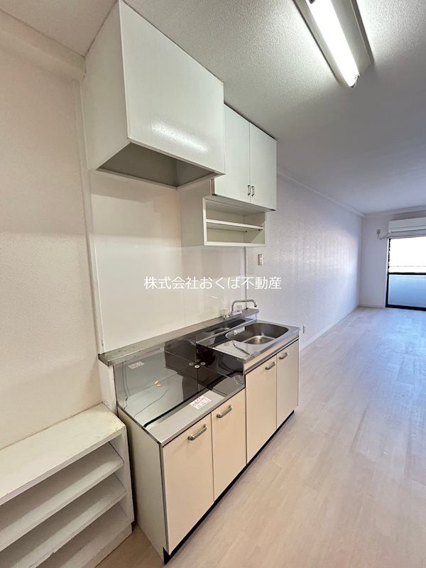 �y�L�b�`���z�@