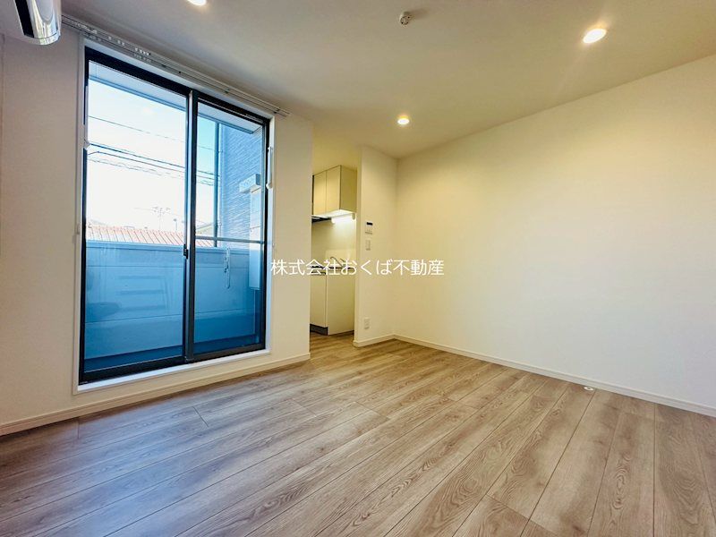 �y���ԁE���r���O�z�@