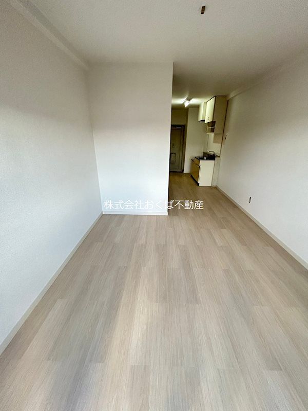 �y���ԁE���r���O�z�@