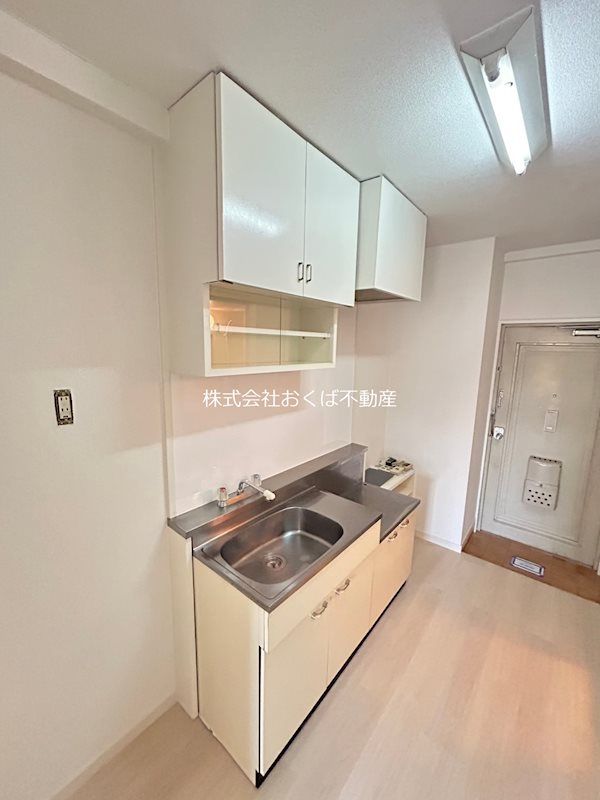 �y�L�b�`���z�@