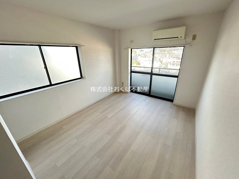 �y���ԁE���r���O�z�@