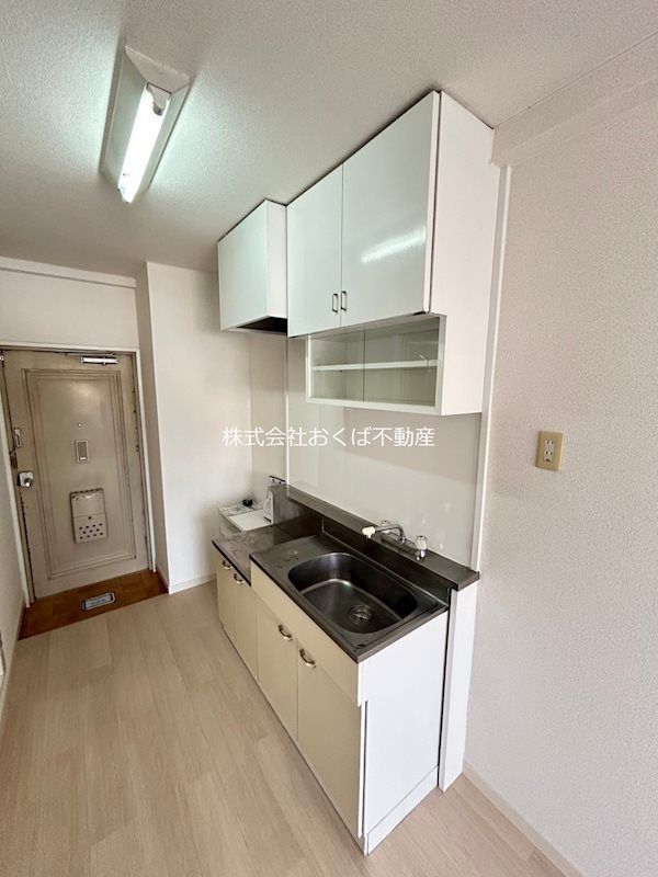 �y�L�b�`���z�@