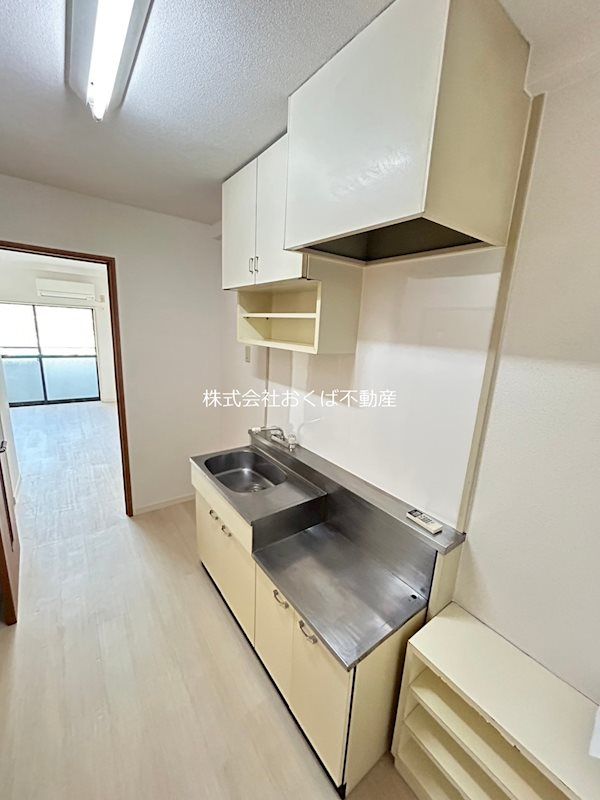 �y�L�b�`���z�@