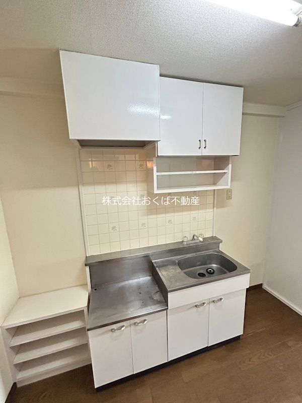 �y�L�b�`���z�@