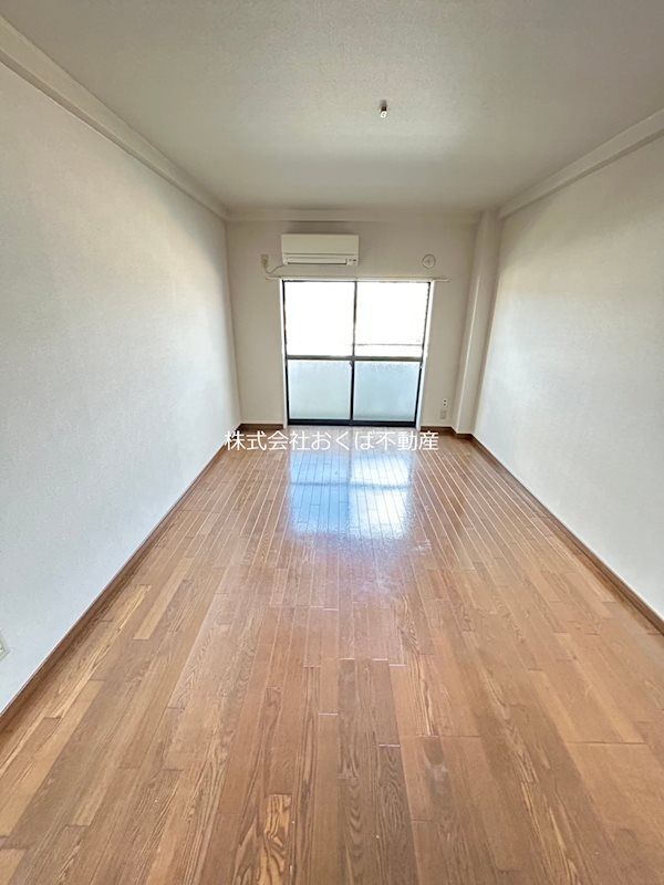 �y���ԁE���r���O�z�@