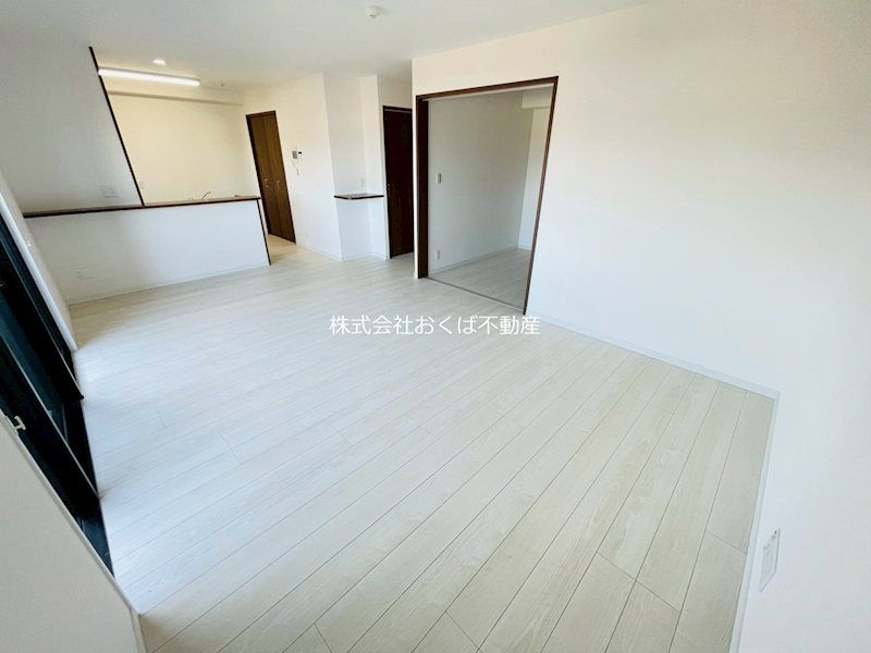 �y���ԁE���r���O�z�@