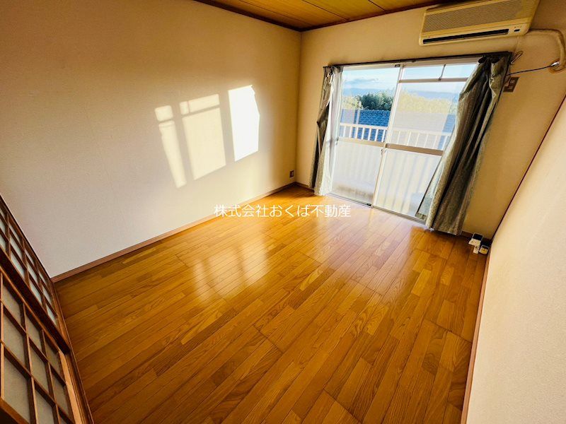 �y���ԁE���r���O�z�@