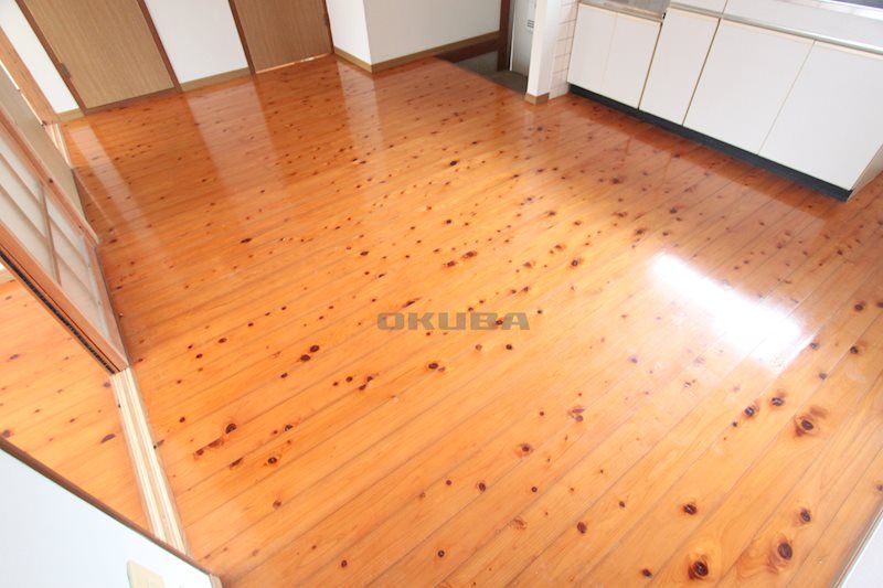 �y�����E���r���O�z�@