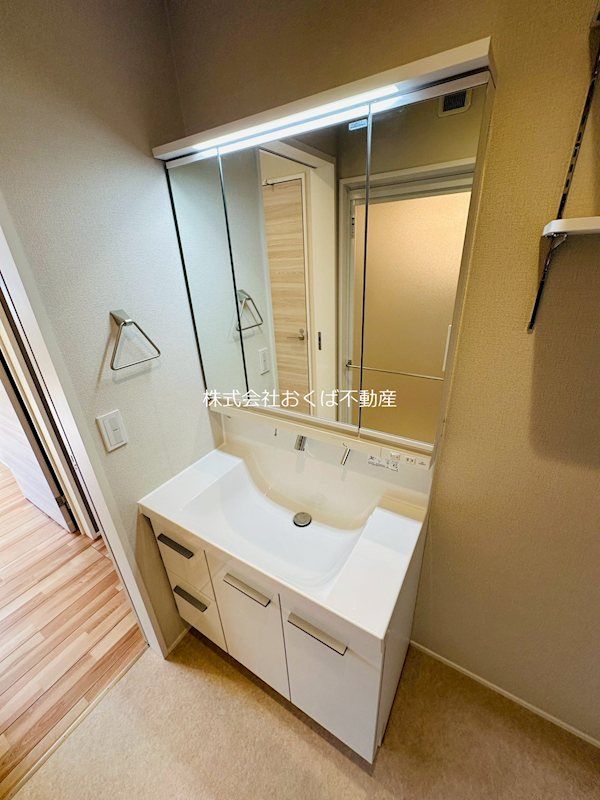 �y���ʏ��z�@