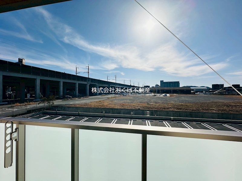 �y���]�z�@