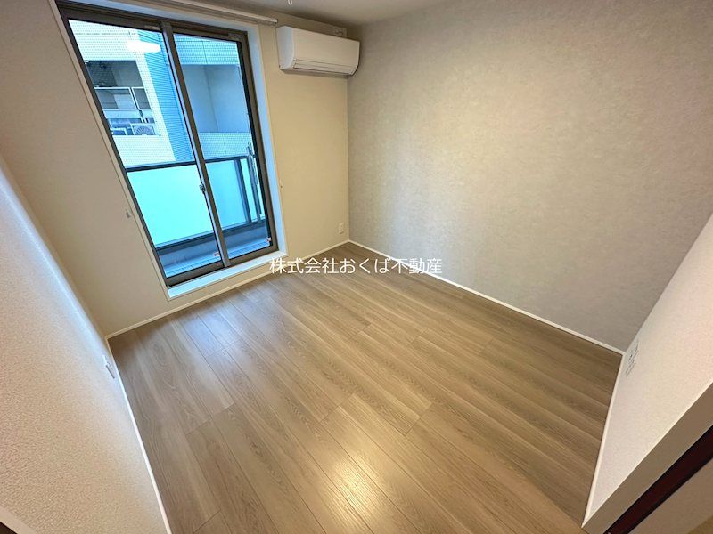 �y���ԁE���r���O�z�@