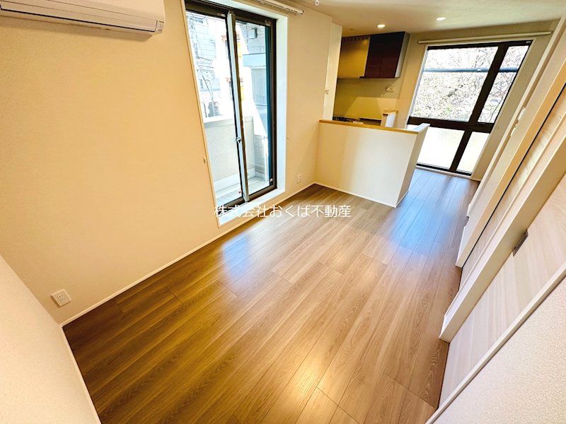 �y���ԁE���r���O�z�@