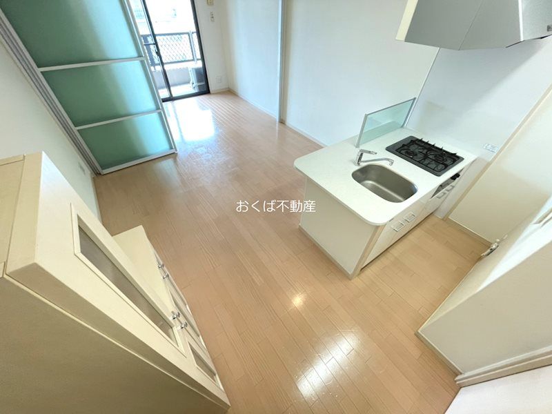 �y���ԁE���r���O�z�@