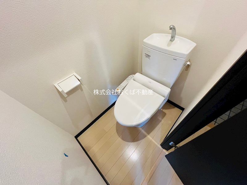 �y�g�C���z�@