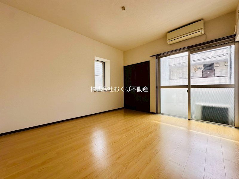 �y���ԁE���r���O�z�@