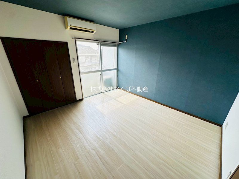 �y���ԁE���r���O�z�@