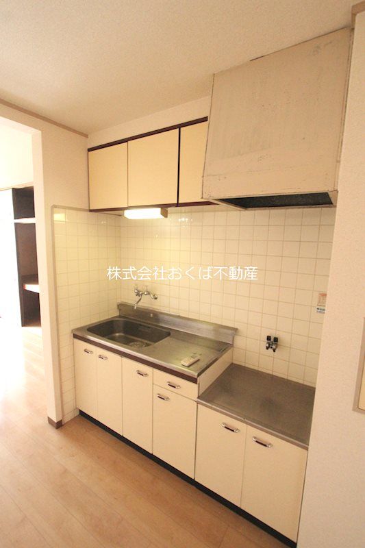 �y�L�b�`���z�@